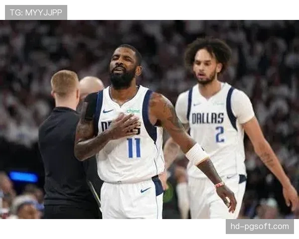 “通讯：专访独行侠主帅基德，详解开发莱夫利作为高位策应轴的战术构想”